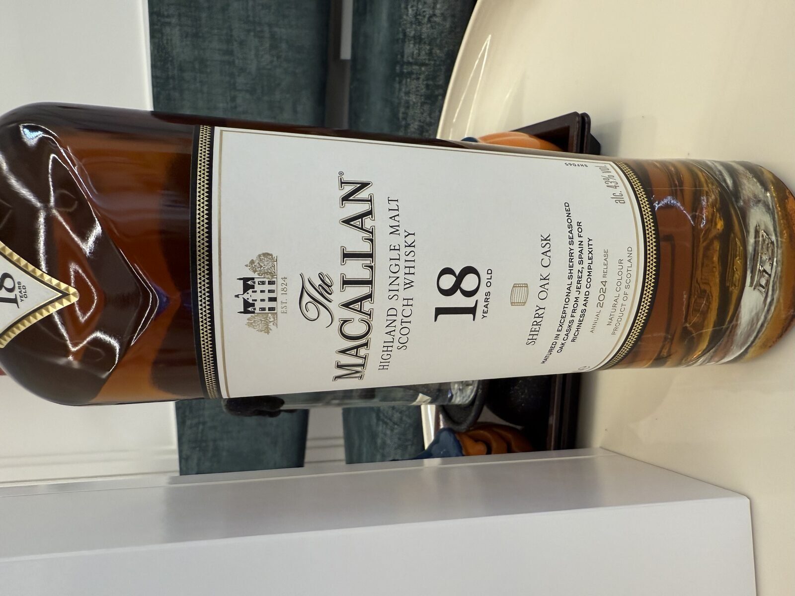 이벤트 보틀 7:) 맥캘란 18년 셰리오크 2024 1